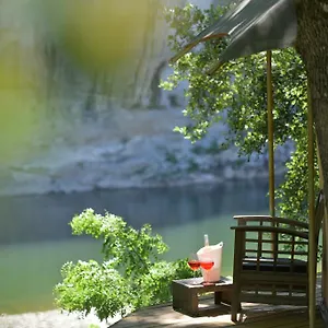 https://prehistoric-lodge.hotels-rhonealpes.com